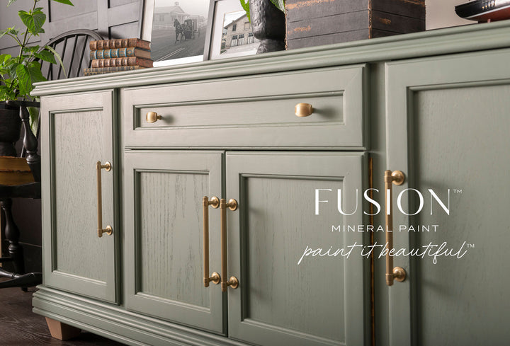 Carriage House I Mineral Paint﻿