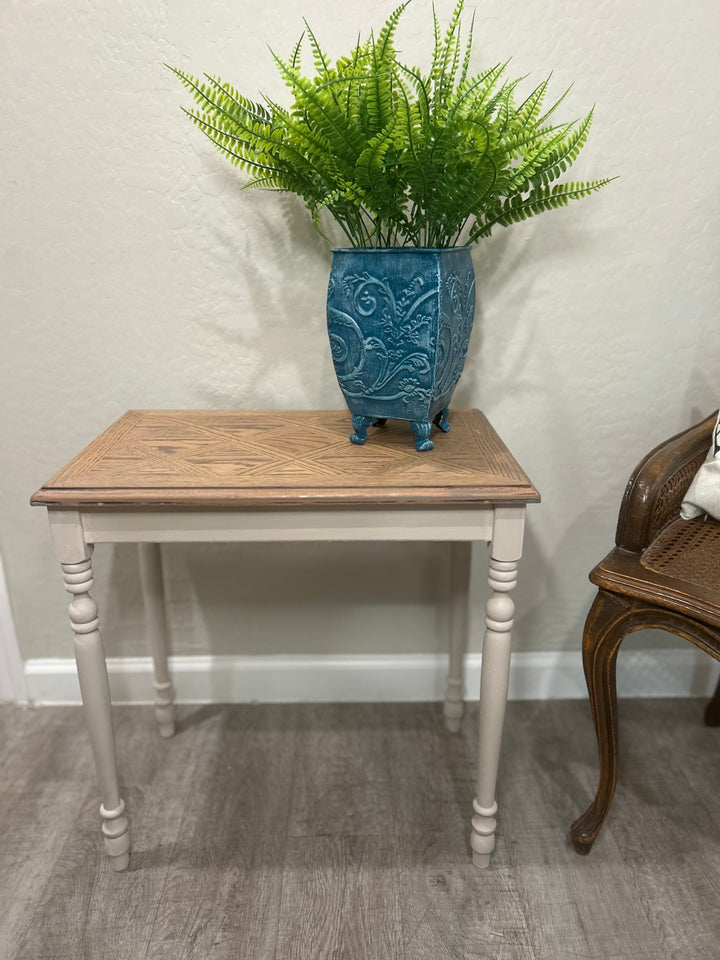 Chippy Farm House SideTable