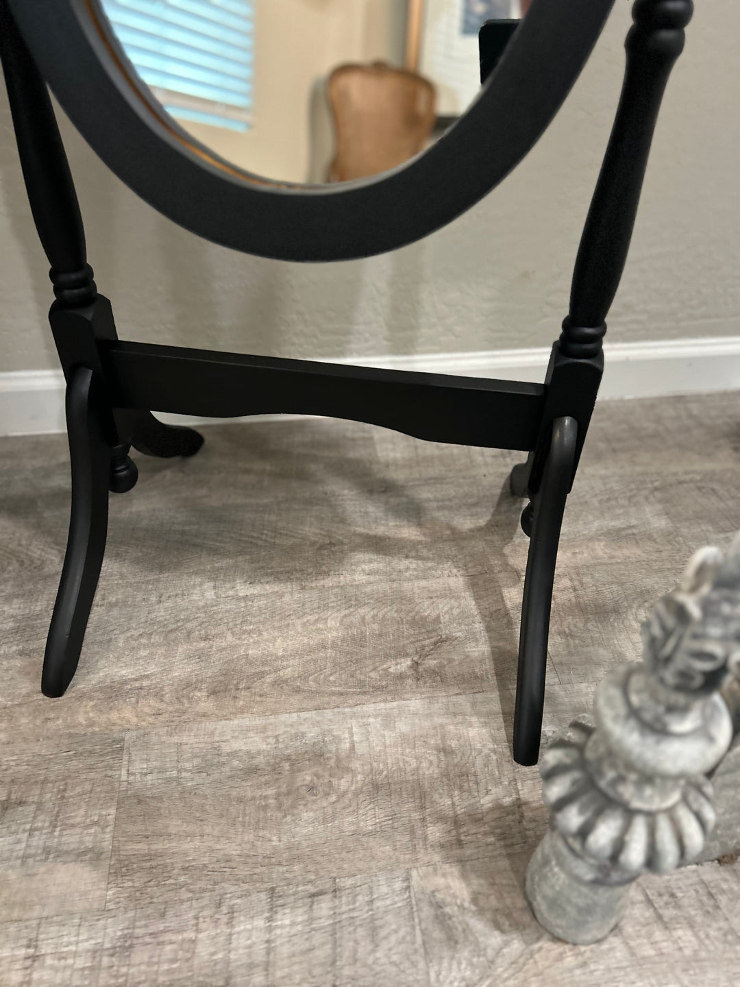 Vintage Stand-Up Adjustable Mirror – Coal Black