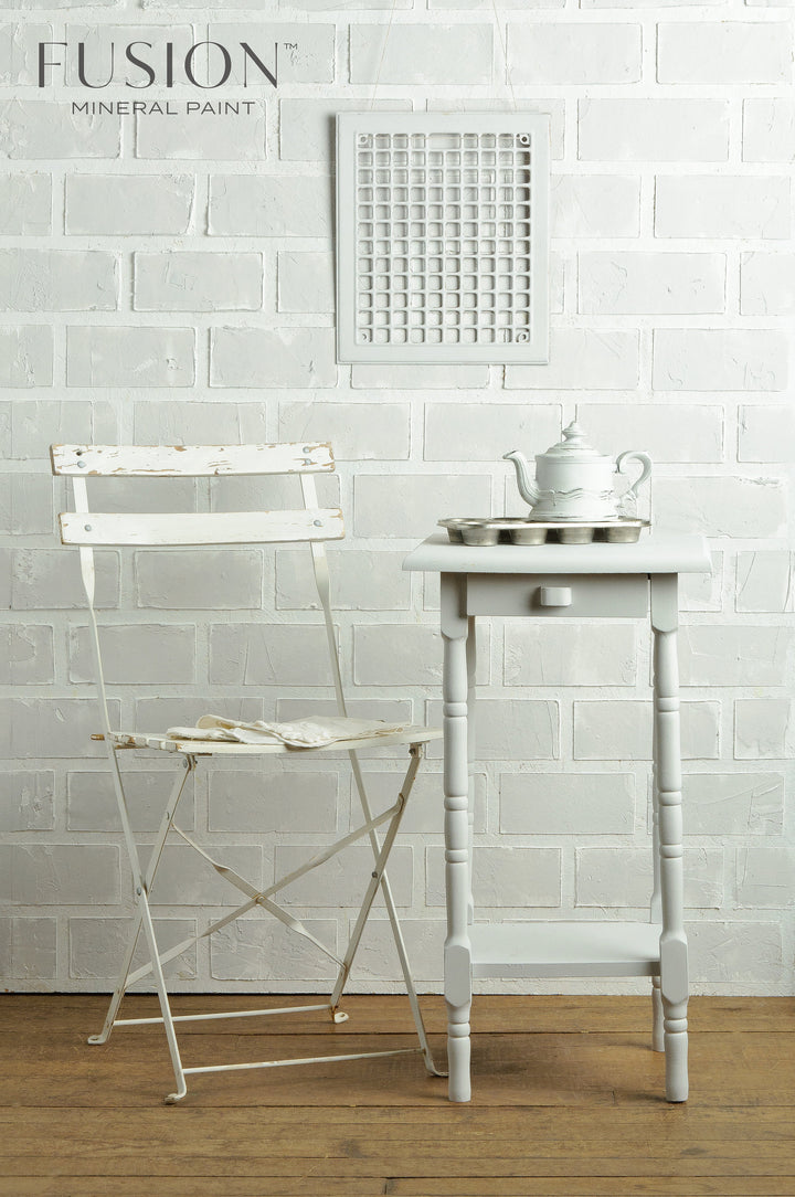 Lamp White I Fusion™ Mineral Paint (Pint and Tester Size)