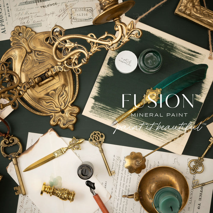 Manor Green I Fusion™ Mineral Paint﻿ (Tester and Pint Size)