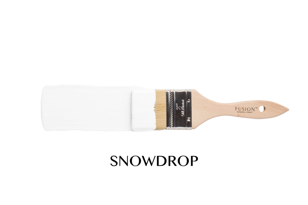 Fusion Mineral Paint Snowdrop single brush stroke – bright white coverage sample