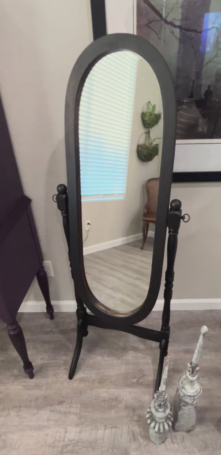 Vintage Stand-Up Adjustable Mirror – Coal Black